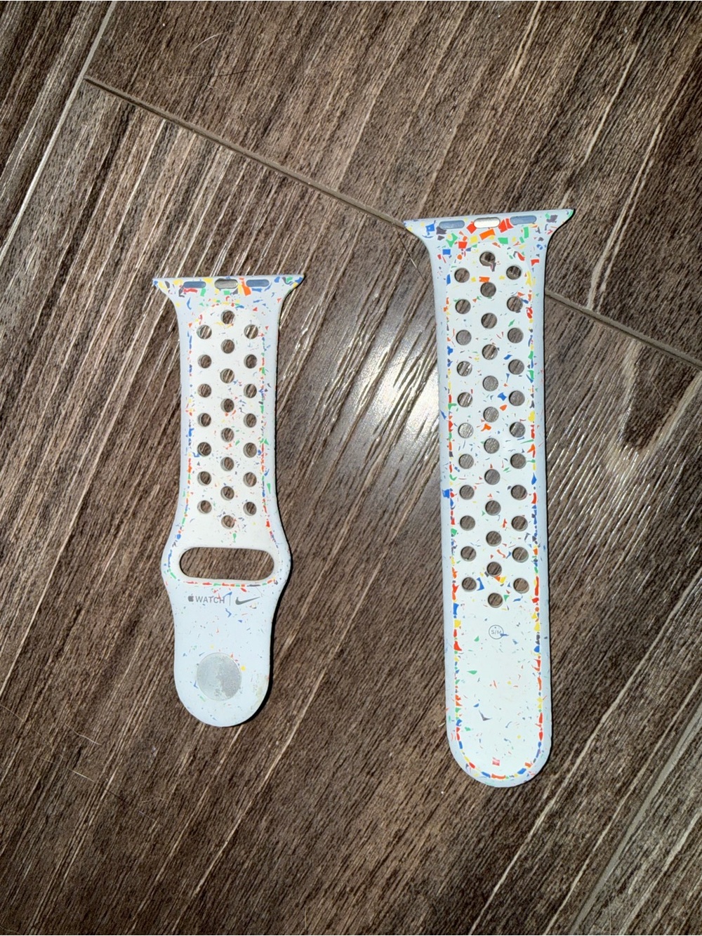 Apple Nike White Silicone Watch Band with Multicolor Fleck - Picture 2 of 2